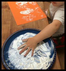 Easter Bunny Hand Prints on #daysoutwithkids