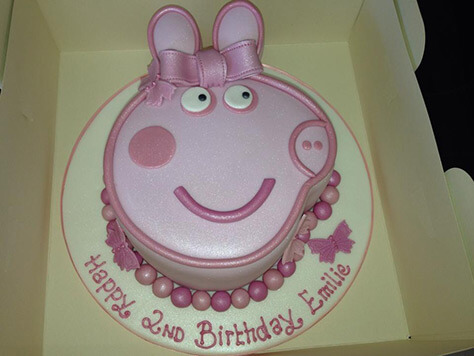Peppa Pig Cake byLauren-Michelle on #Daysoutwithkids