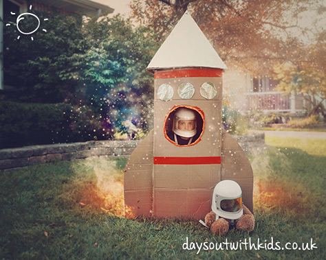 Cardboard space ship on #Daysoutwithkids