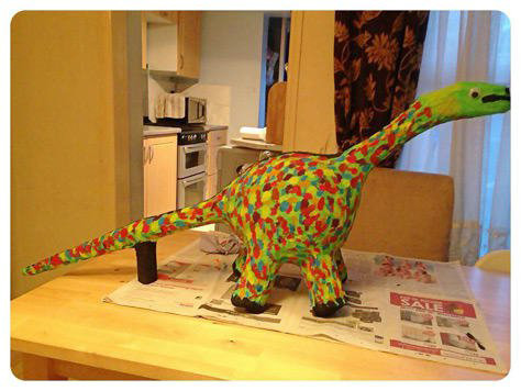 Zoe-Sahin1Papier mâché dinosaur on #Daysoutwithkids