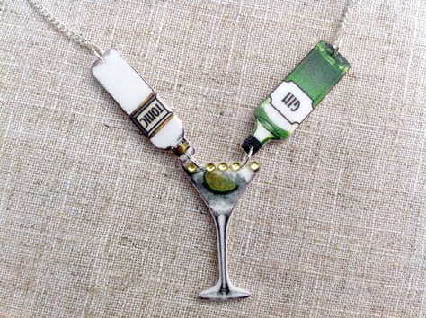 Gin and tonic necklace on #Daysoutwithkids