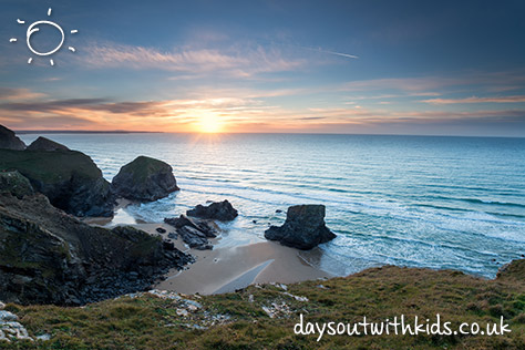 bigstock-Sunset-At-Bedruthan-Steps-79305562