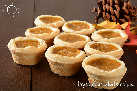 bigstock-Mini-Pumpkin-Dessert-Tarts-73811281