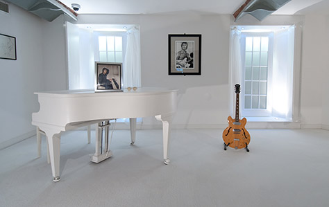 The-John-Lennon-Imagine-Room-display