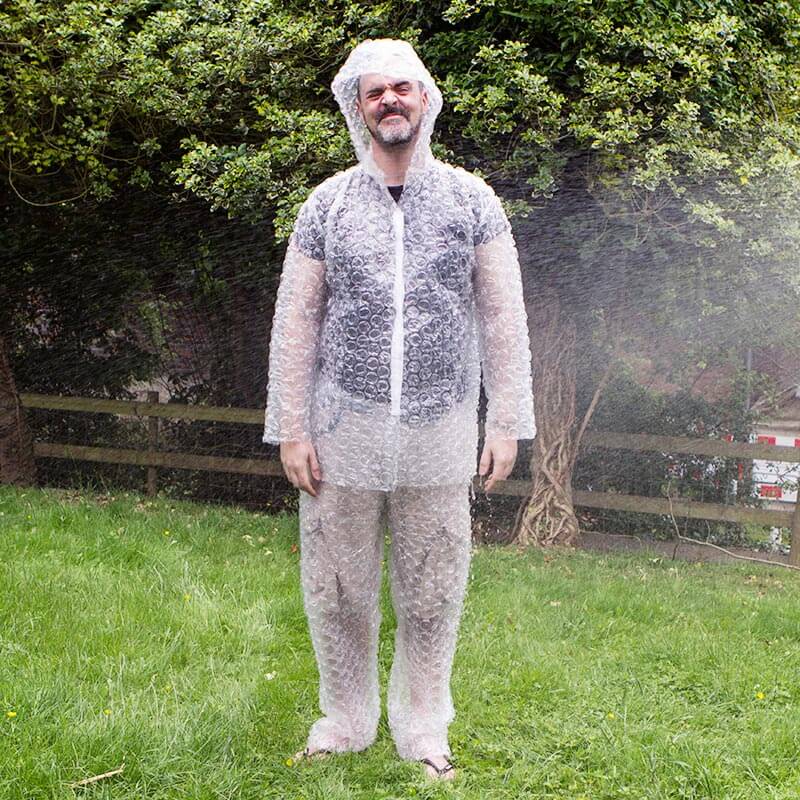 dad-2-bubble-wrap-costume