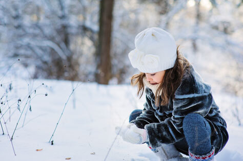 child play with snow