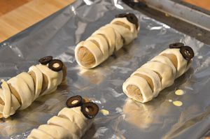 Spooky Vegetarian Sausage Roll Mummies Step 4