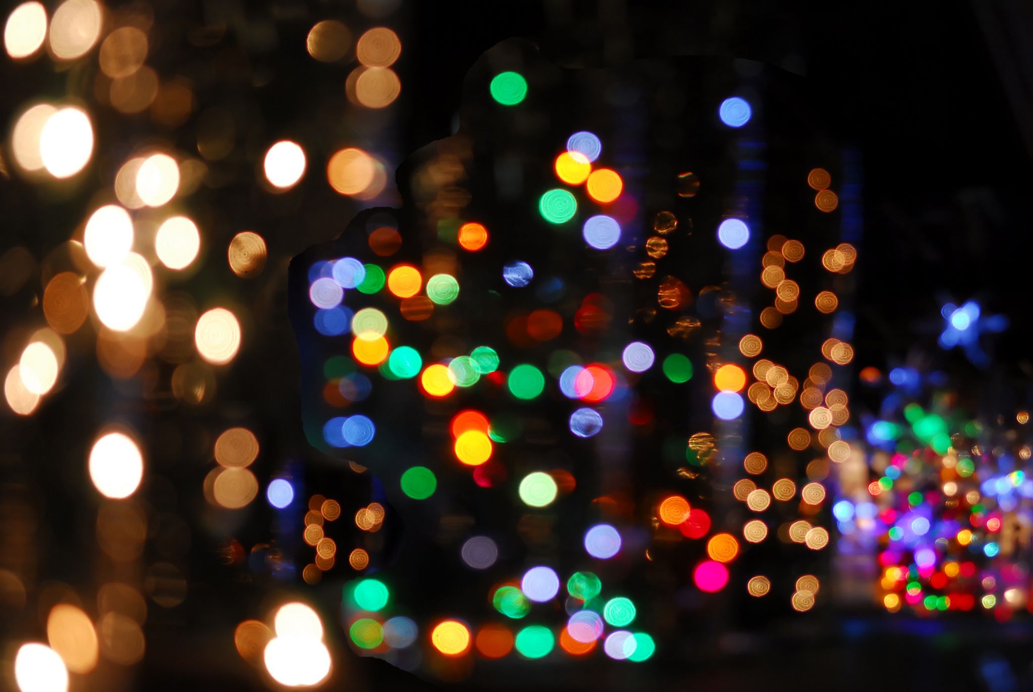 Twinkling lights. Colorful Christmas Lights. Christmas Light Twinkle. Pictures of Christmas colored Lights.