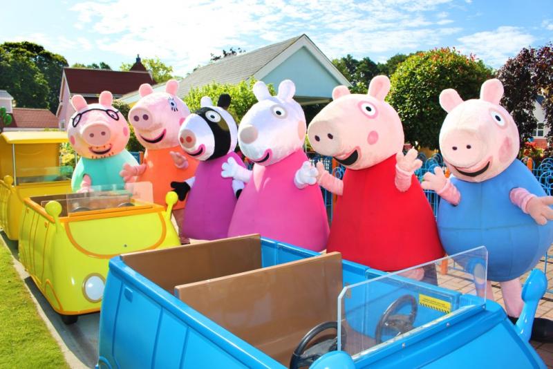 Paultons Park- Home of Peppa Pig World! | Easter Days out for Under 5's